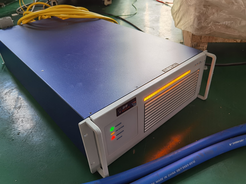 Ma'anshan Prima CNC Machinery 3kW Laser Cutting Machine